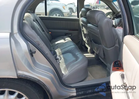 1998 Buick Park Avenue из США, поврежденный, VIN 1G4CW52K4W4625067